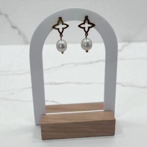 Boucles d'oreilles pendantes élégantes avec perles