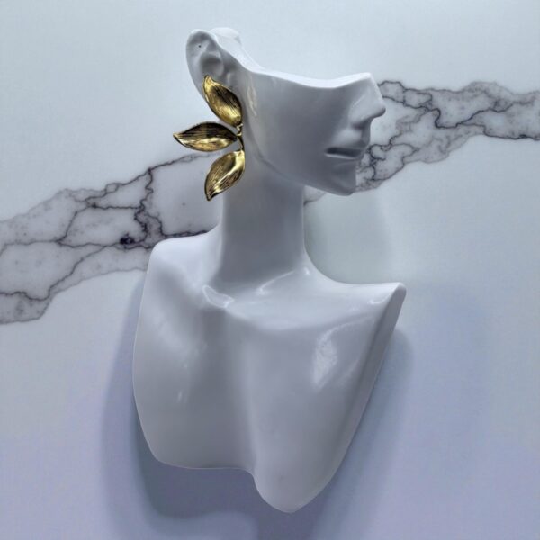 Boucles d'oreilles trois feuilles en or