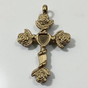 Charm avec en acier inoxydable croix cœur et roses