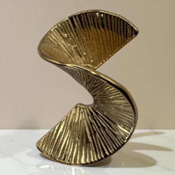 Boucle D'oreille Dorée Spirale Torsadée